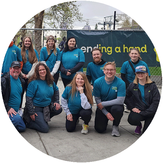 Washington Trust Bank employees volunteering in Spokane, WA.